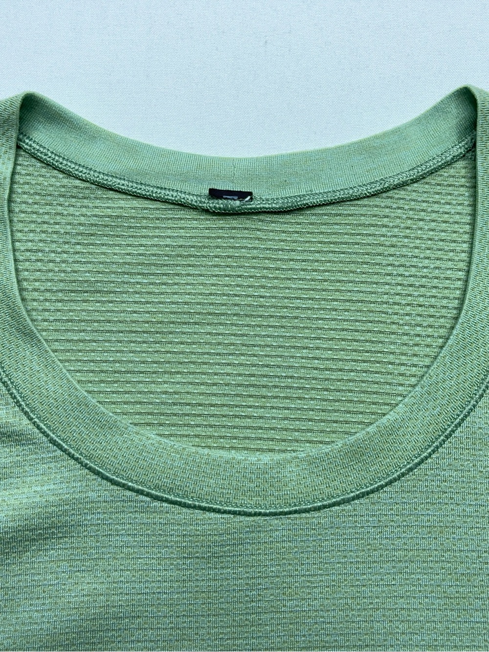Lululemon Shirt Mens Size XXL Green Movement Is Medicine Athletic Tee - Picture 9 of 14
